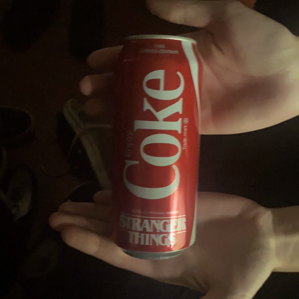 2019 Stranger things coke can